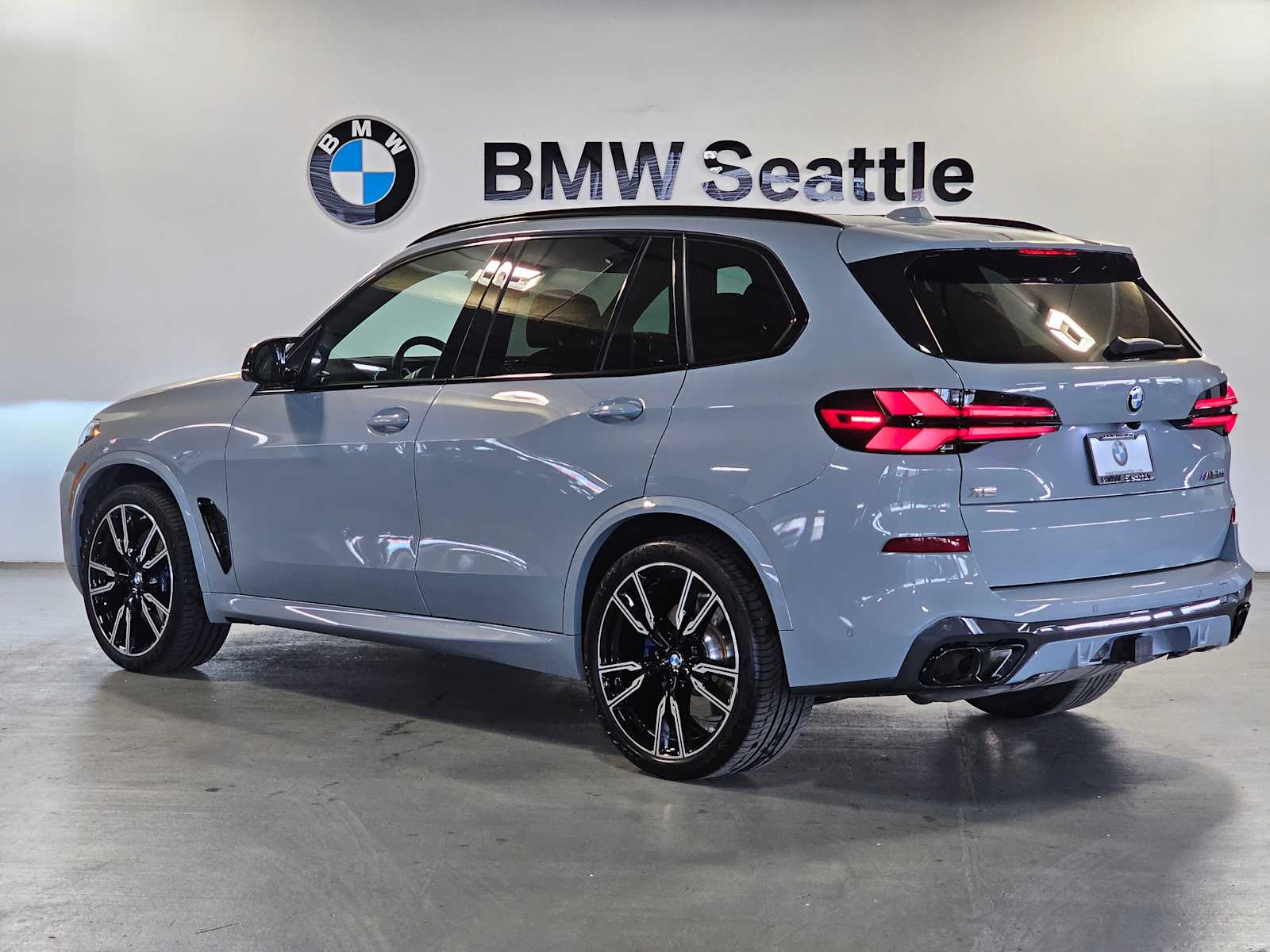 Thumbnail: 2024 BMW X5 - 4