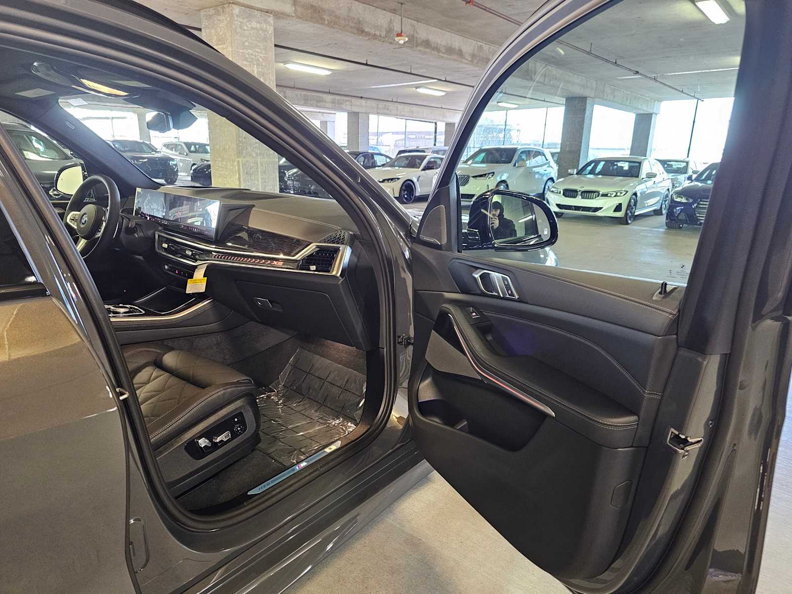 Thumbnail: 2026 BMW X5 - 40