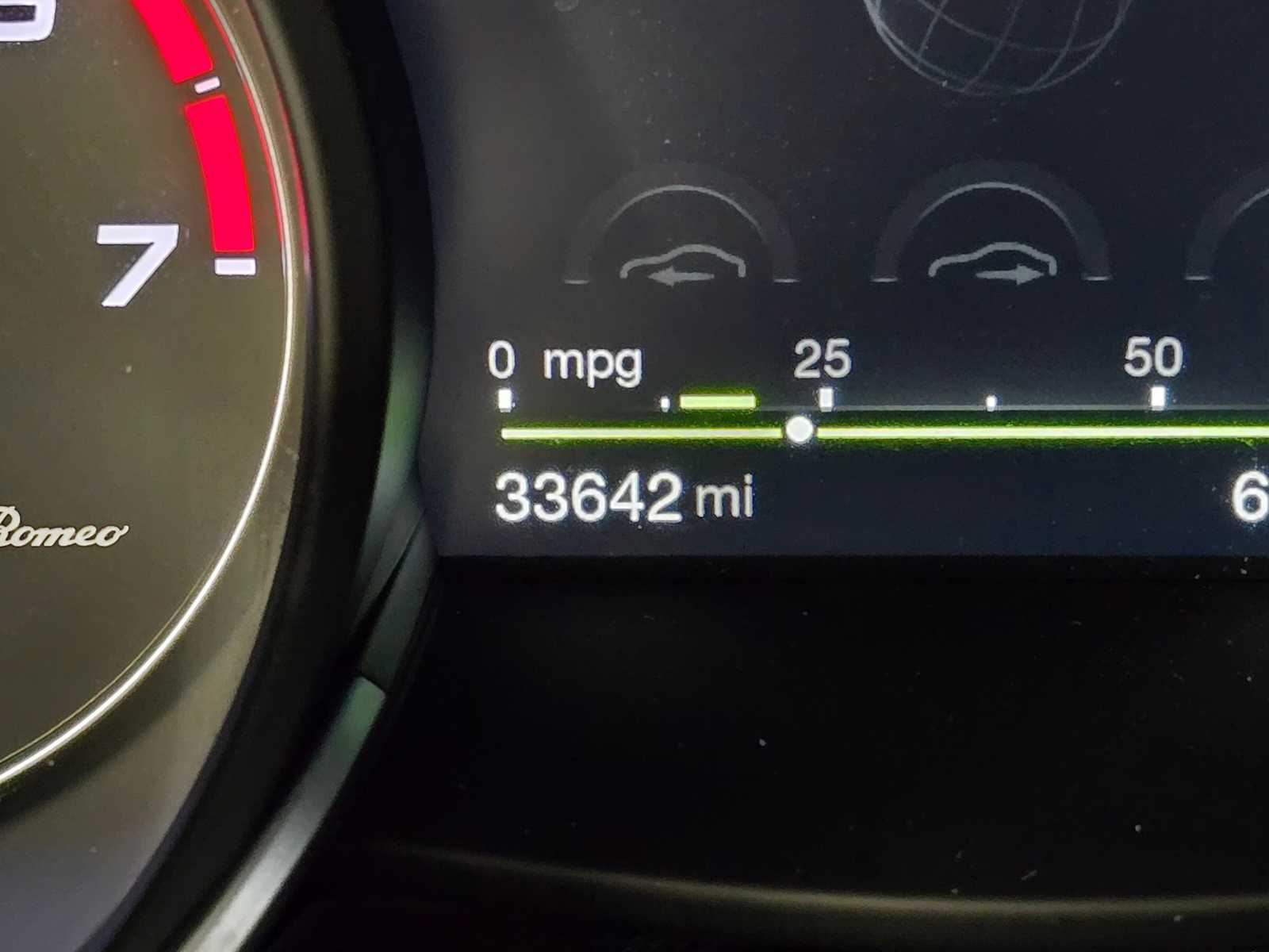 Thumbnail: 2018 Alfa Romeo Stelvio - 12