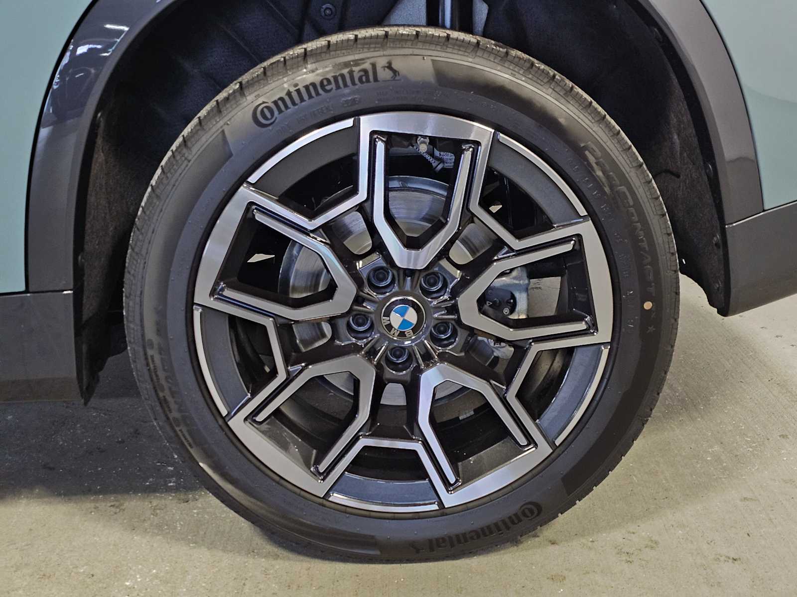 Thumbnail: 2026 BMW X1 - 8