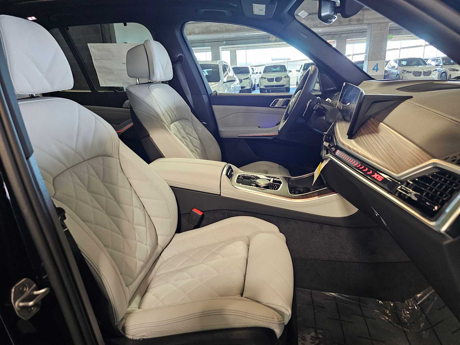 Thumbnail: 2026 BMW X5 - 42