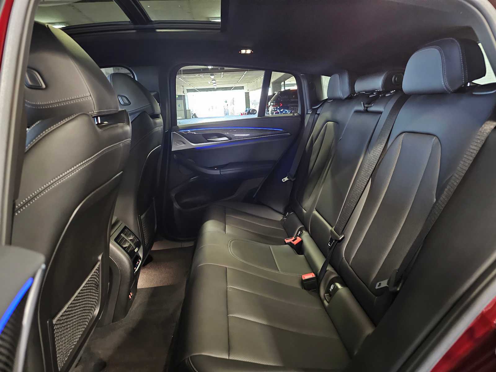 Thumbnail: 2023 BMW X4 - 34