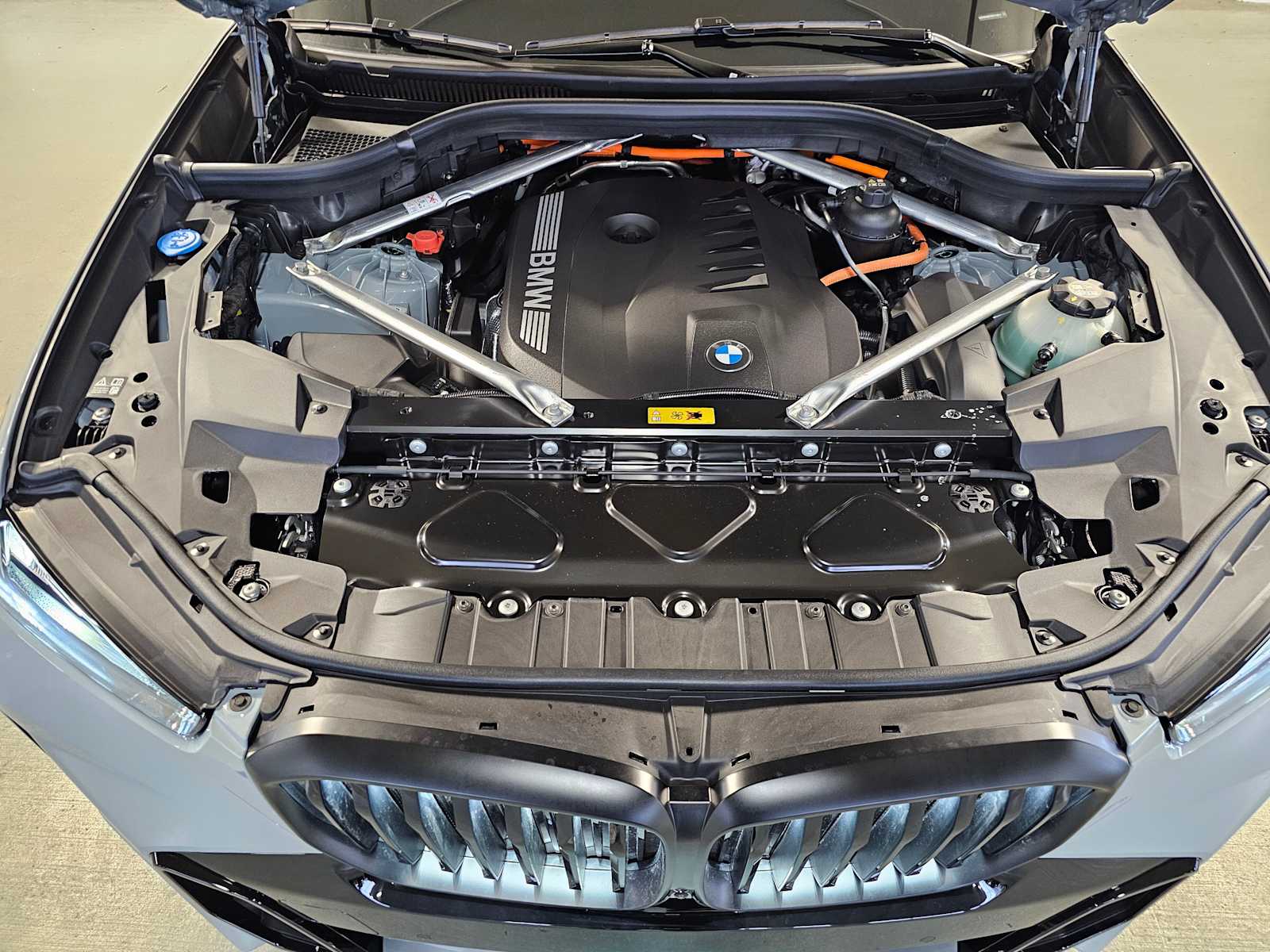 Thumbnail: 2026 BMW X5 - 9