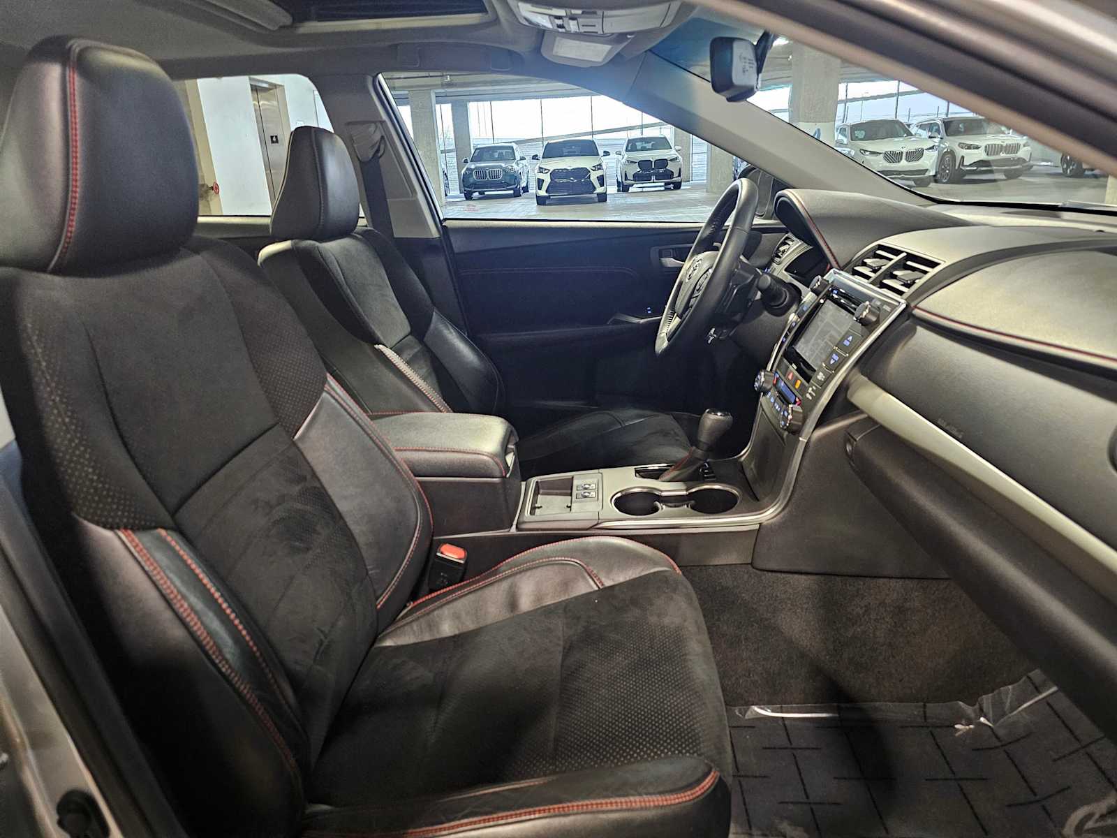 Thumbnail: 2016 Toyota Camry - 37