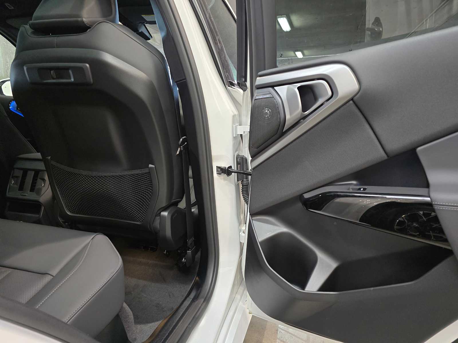 Thumbnail: 2026 BMW X3 - 27