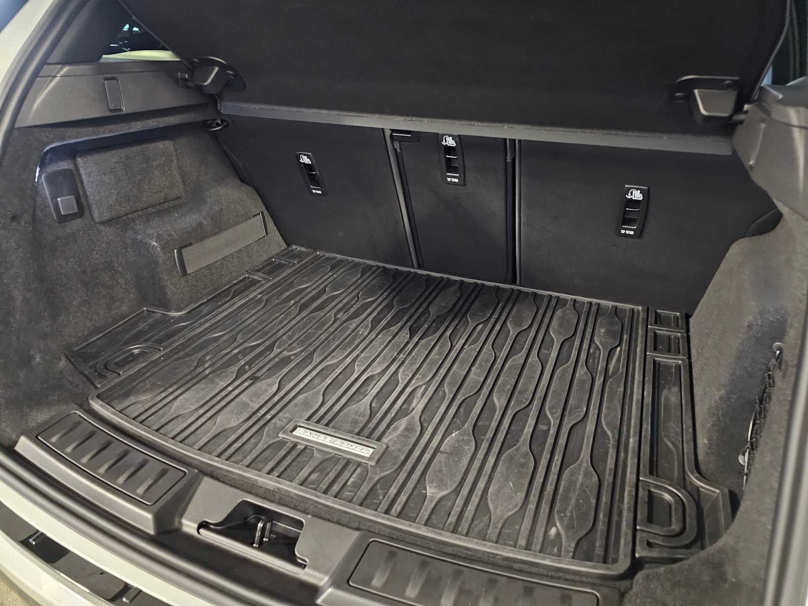 Thumbnail: 2023 Land Rover Range Rover Evoque - 36