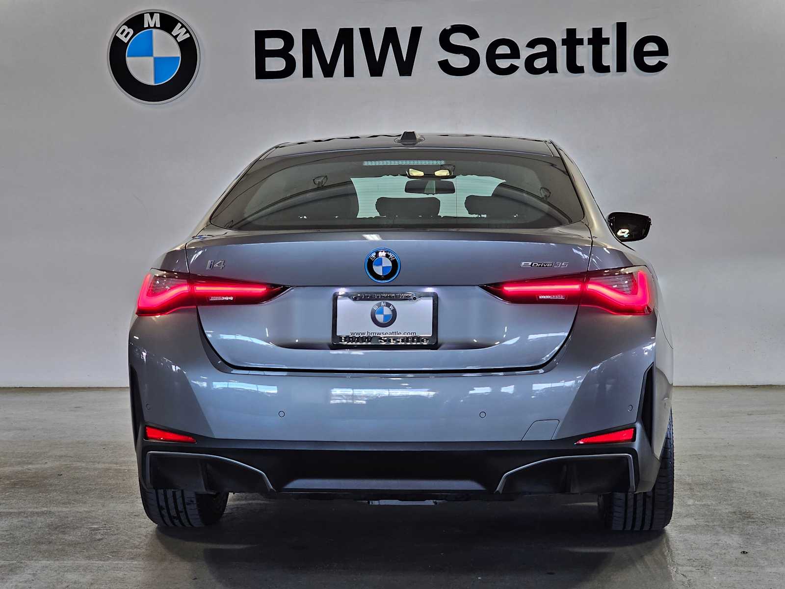 Thumbnail: 2023 BMW i4 - 5