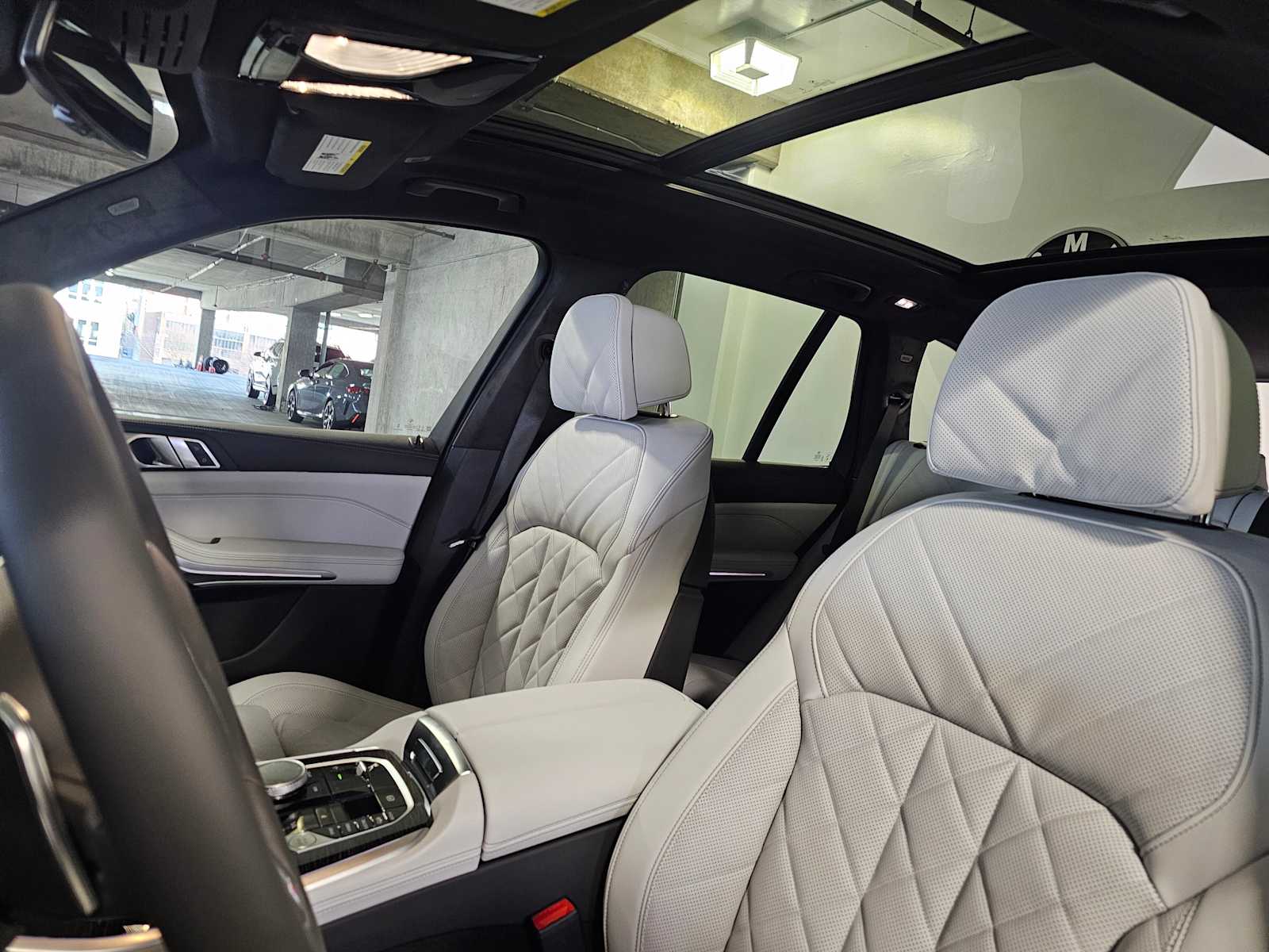 Thumbnail: 2026 BMW X5 - 35