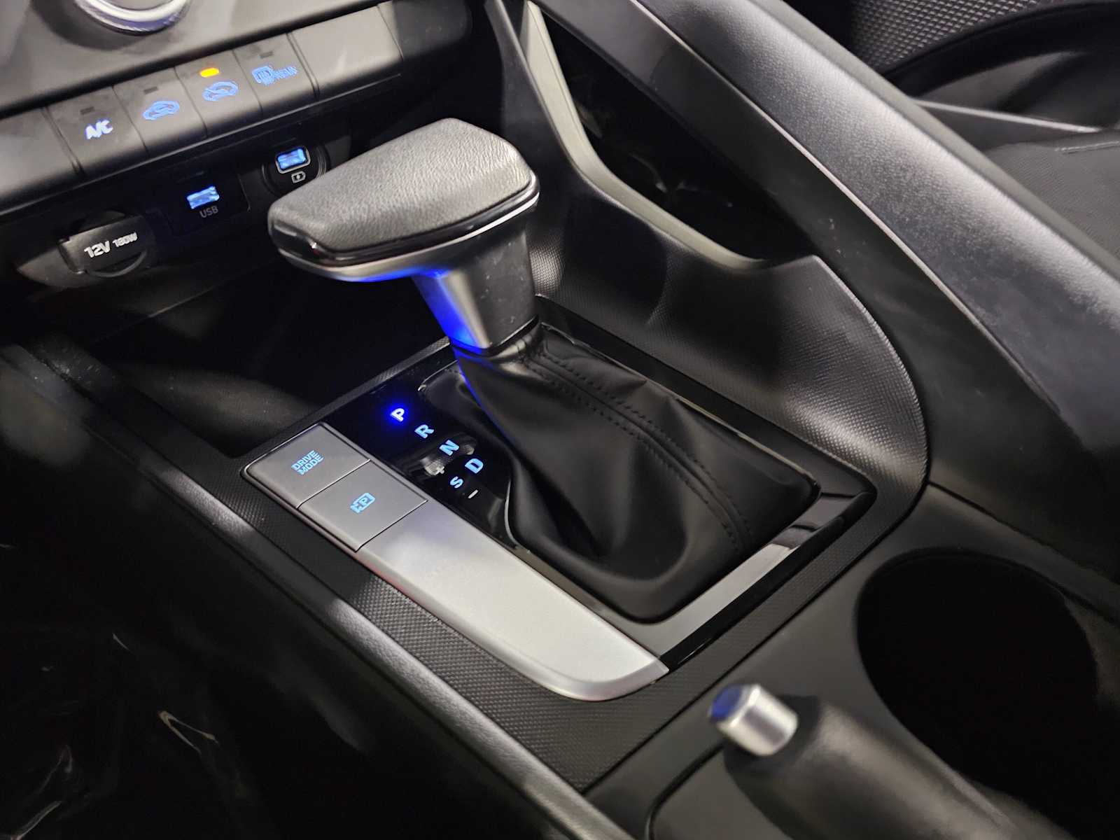 Thumbnail: 2022 Hyundai Elantra - 21