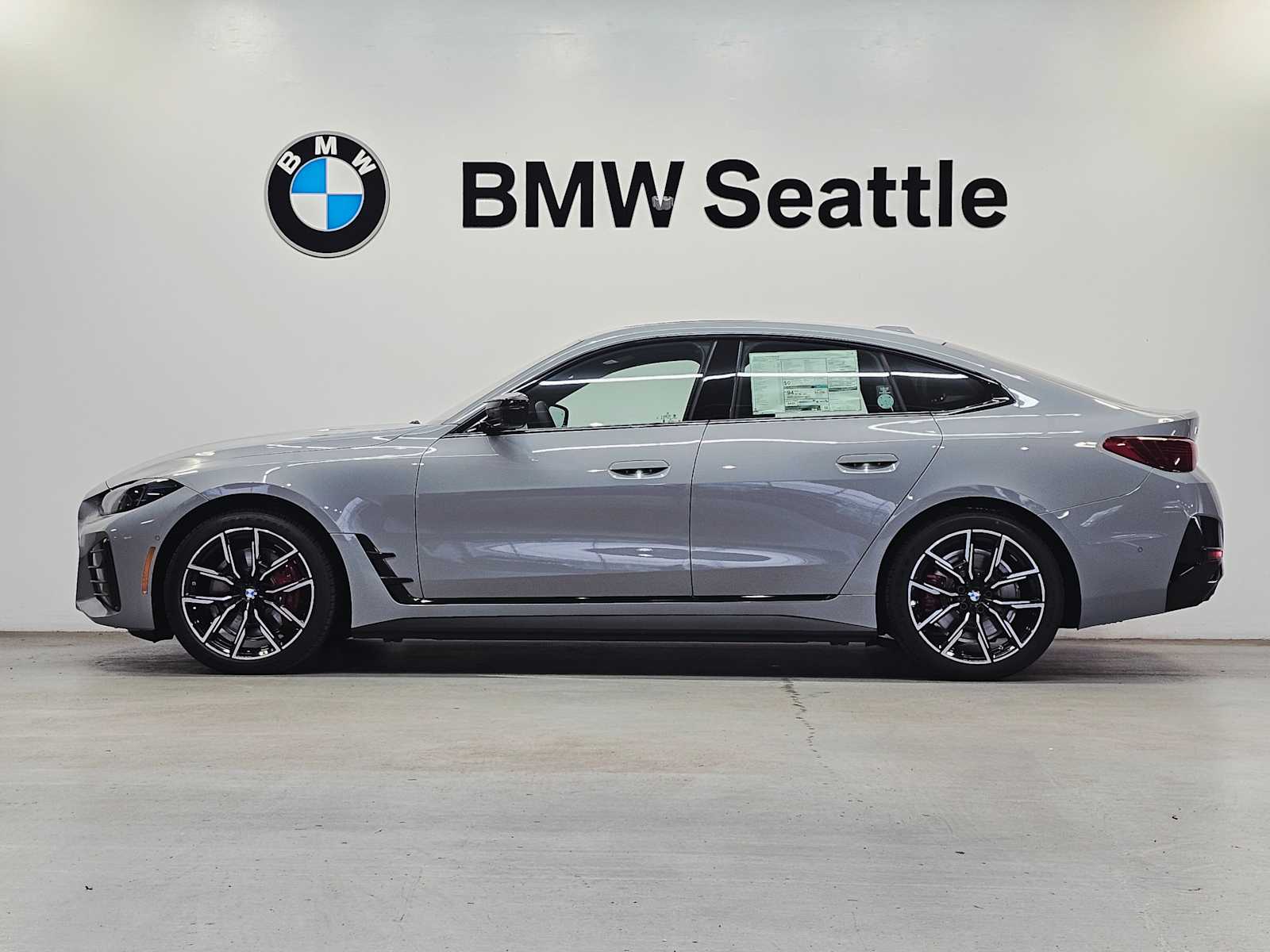 Thumbnail: 2025 BMW i4 - 3