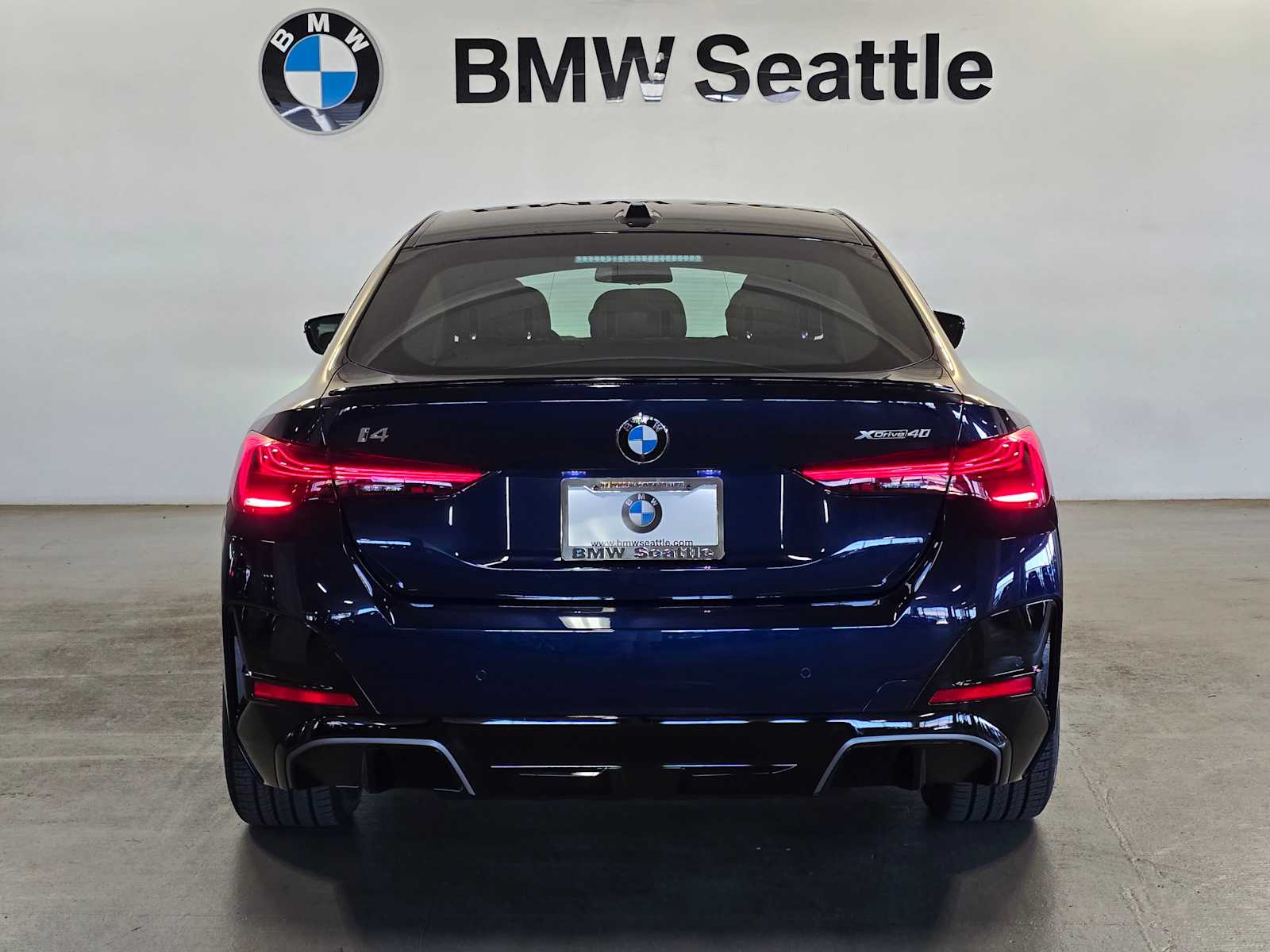 Thumbnail: 2026 BMW i4 - 5