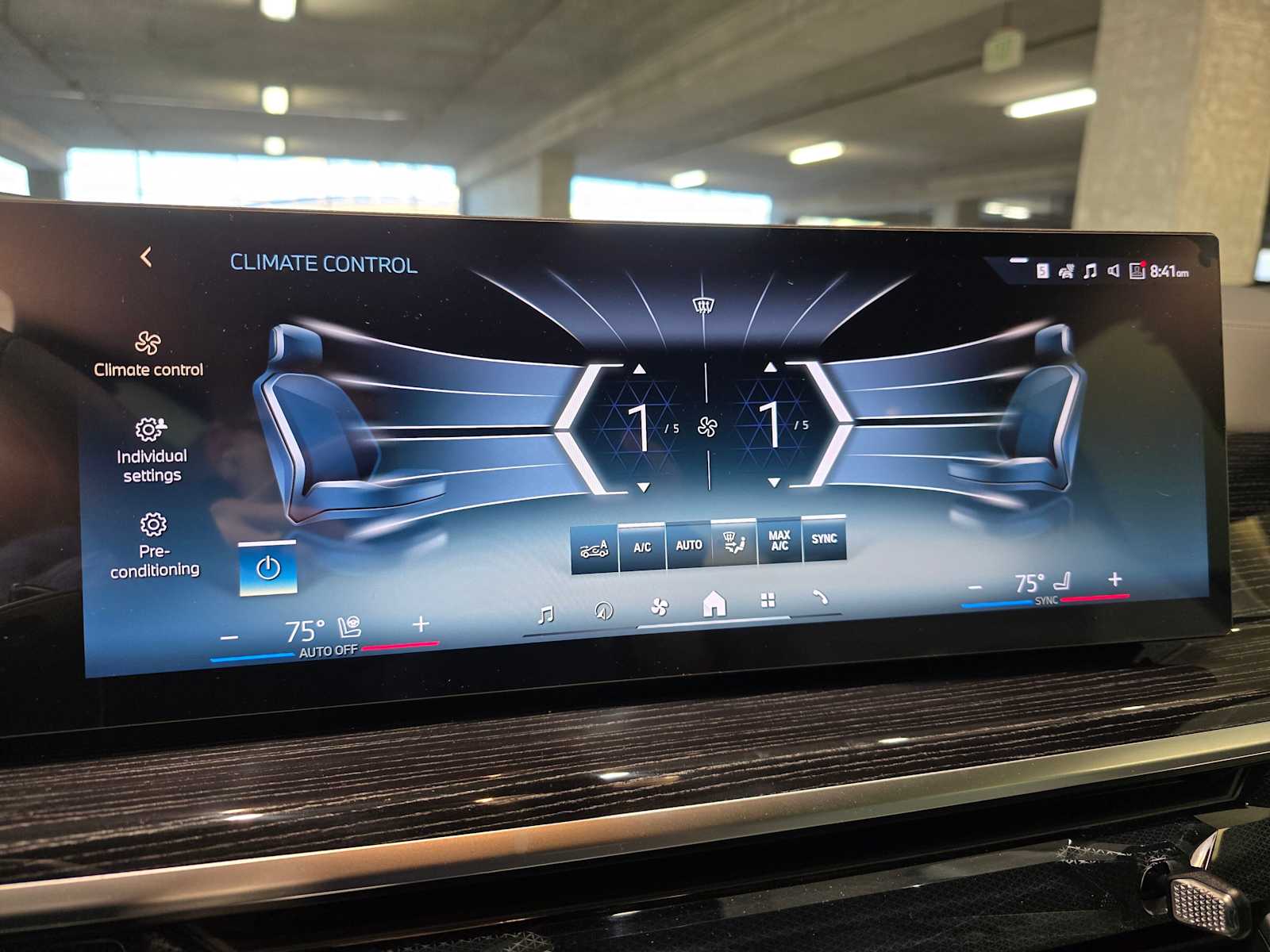 Thumbnail: 2026 BMW X5 - 14