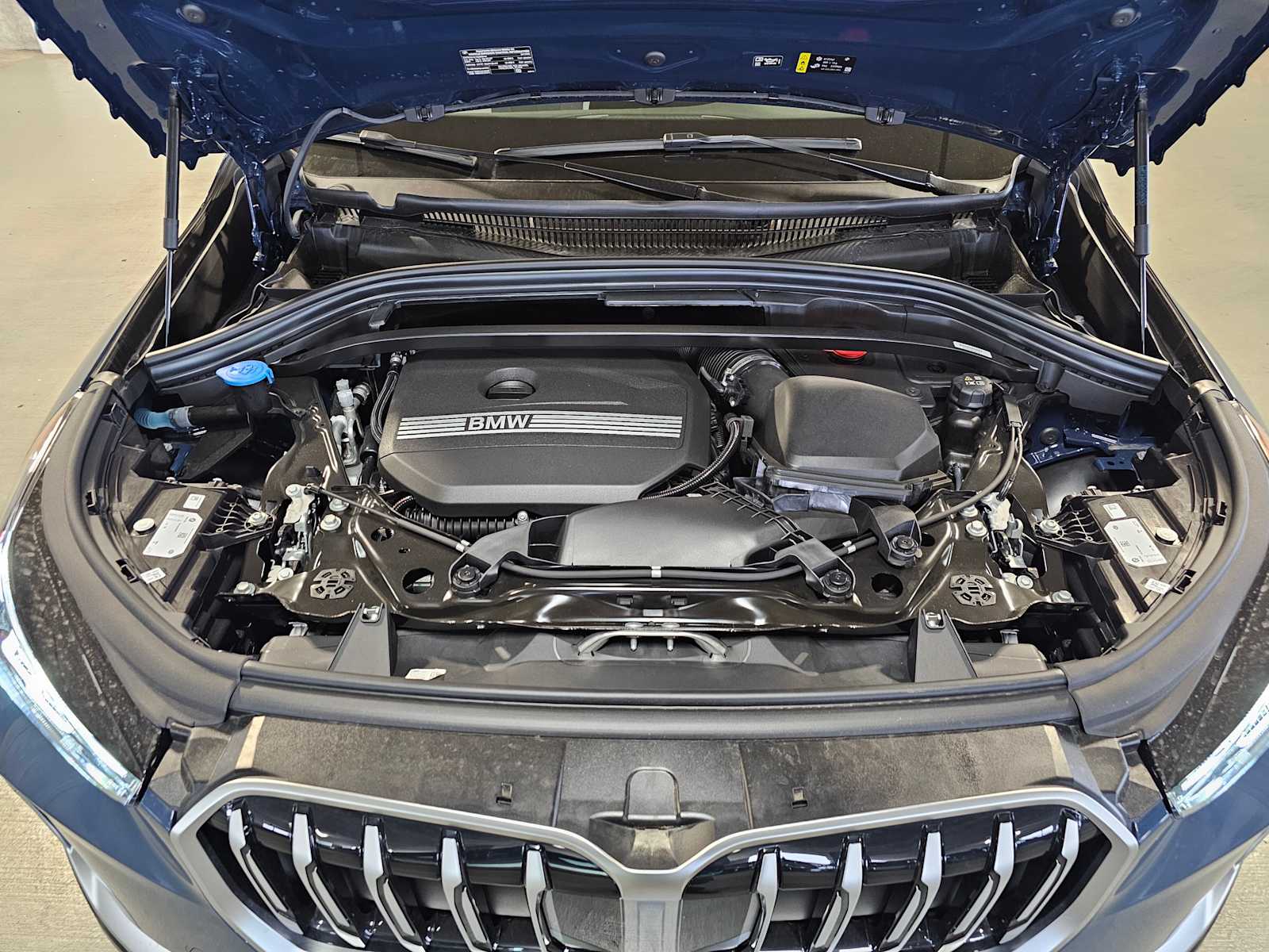Thumbnail: 2026 BMW X1 - 9