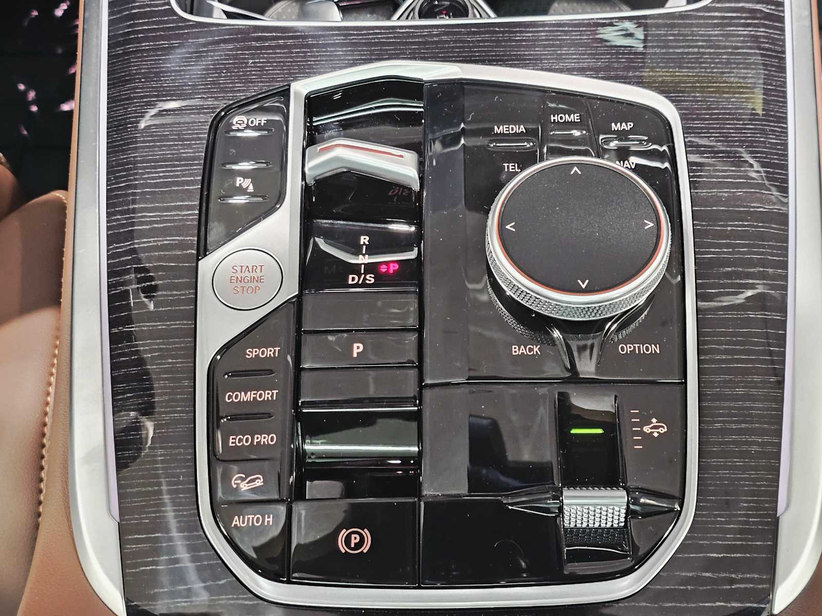 Thumbnail: 2026 BMW X7 - 18