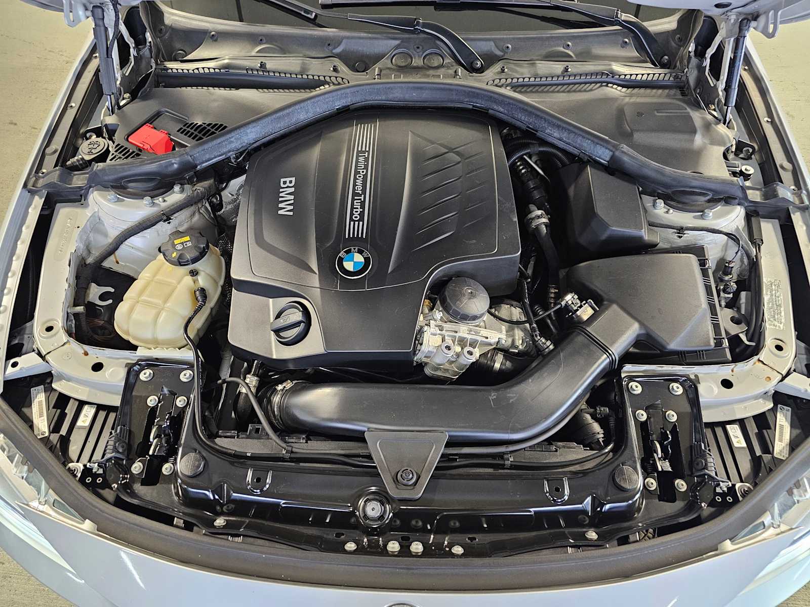 Thumbnail: 2015 BMW 3 Series - 8