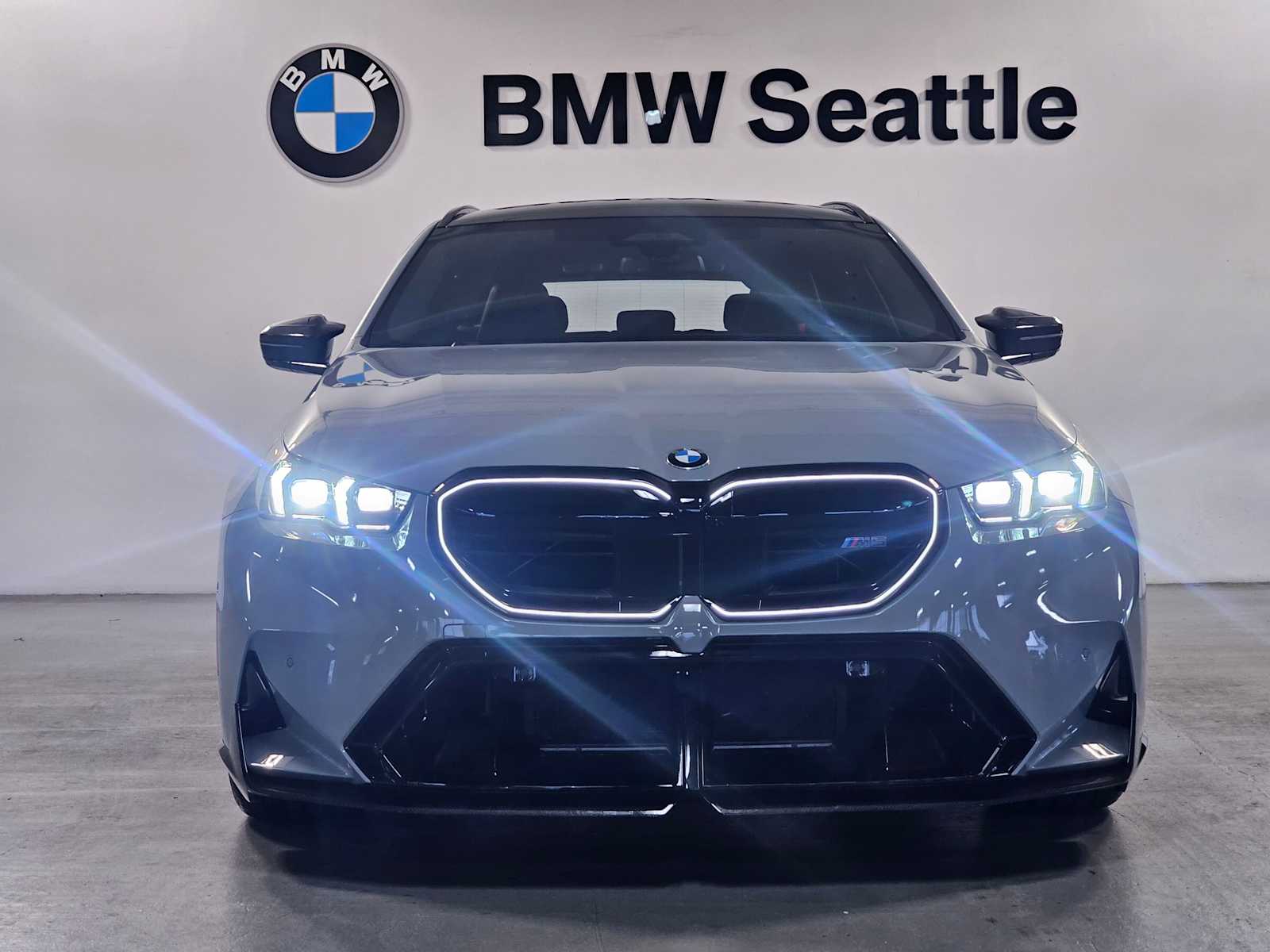 Thumbnail: 2026 BMW M5 - 6