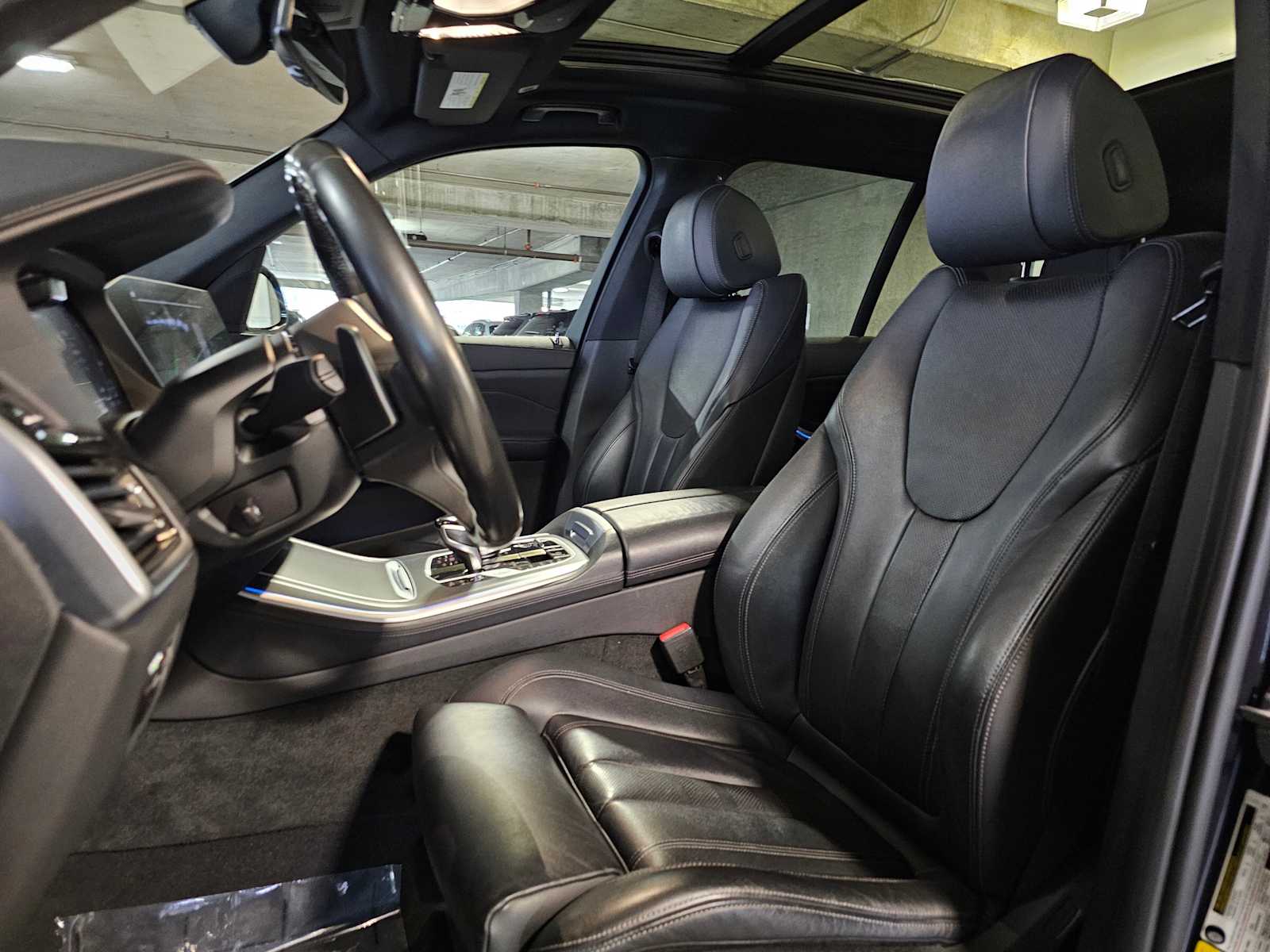 Thumbnail: 2022 BMW X5 - 32
