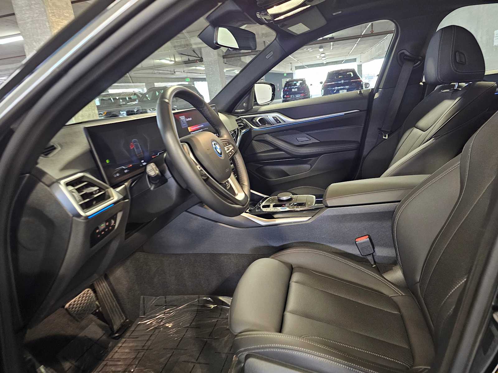 Thumbnail: 2024 BMW i4 - 33