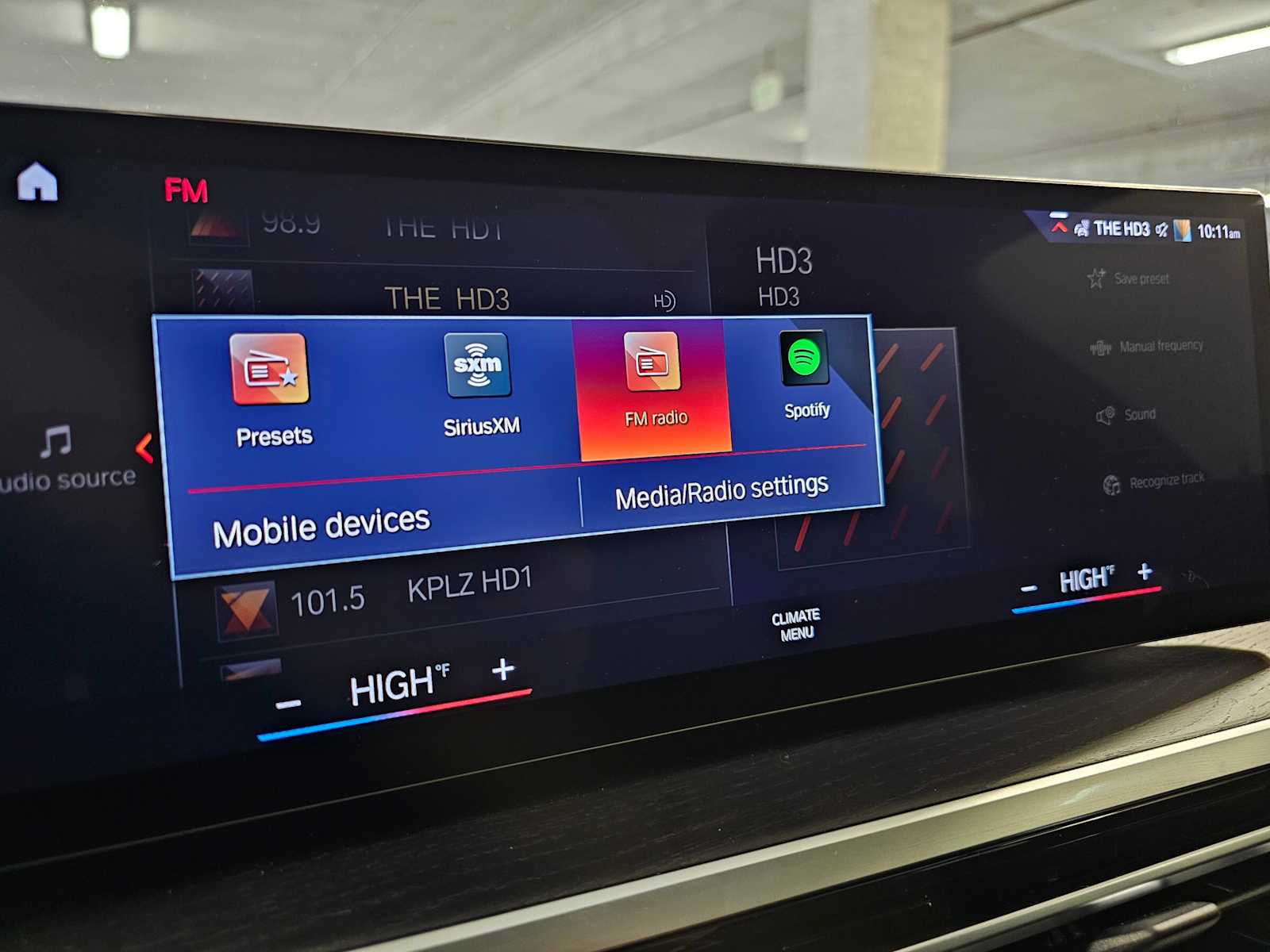 Thumbnail: 2023 BMW i4 - 15