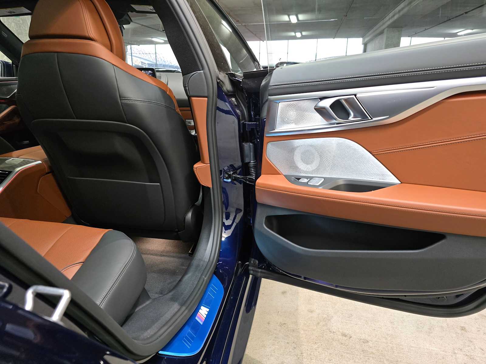 Thumbnail: 2026 BMW 8 Series - 29