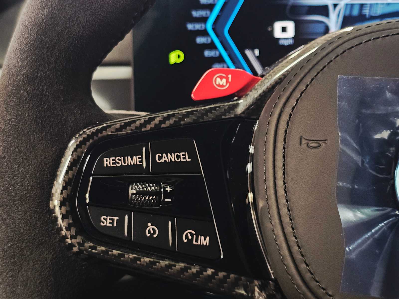 Thumbnail: 2025 BMW M2 - 12