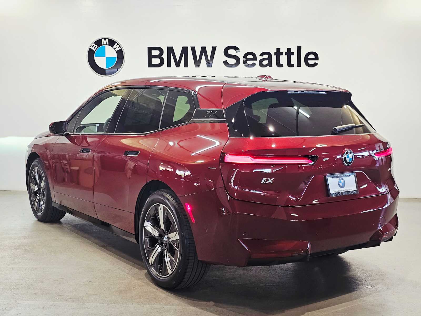 Thumbnail: 2026 BMW iX - 4