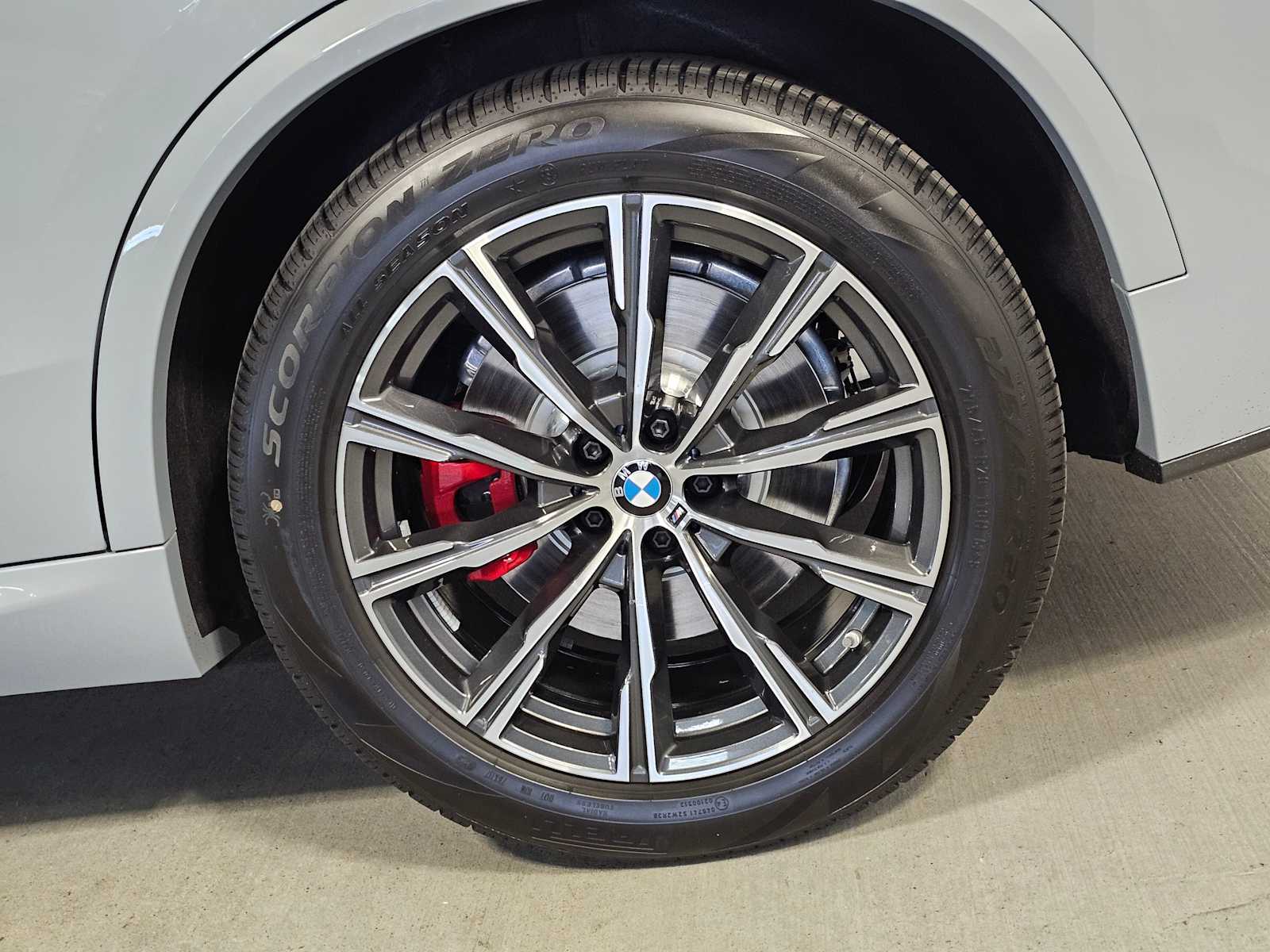 Thumbnail: 2026 BMW X5 - 8
