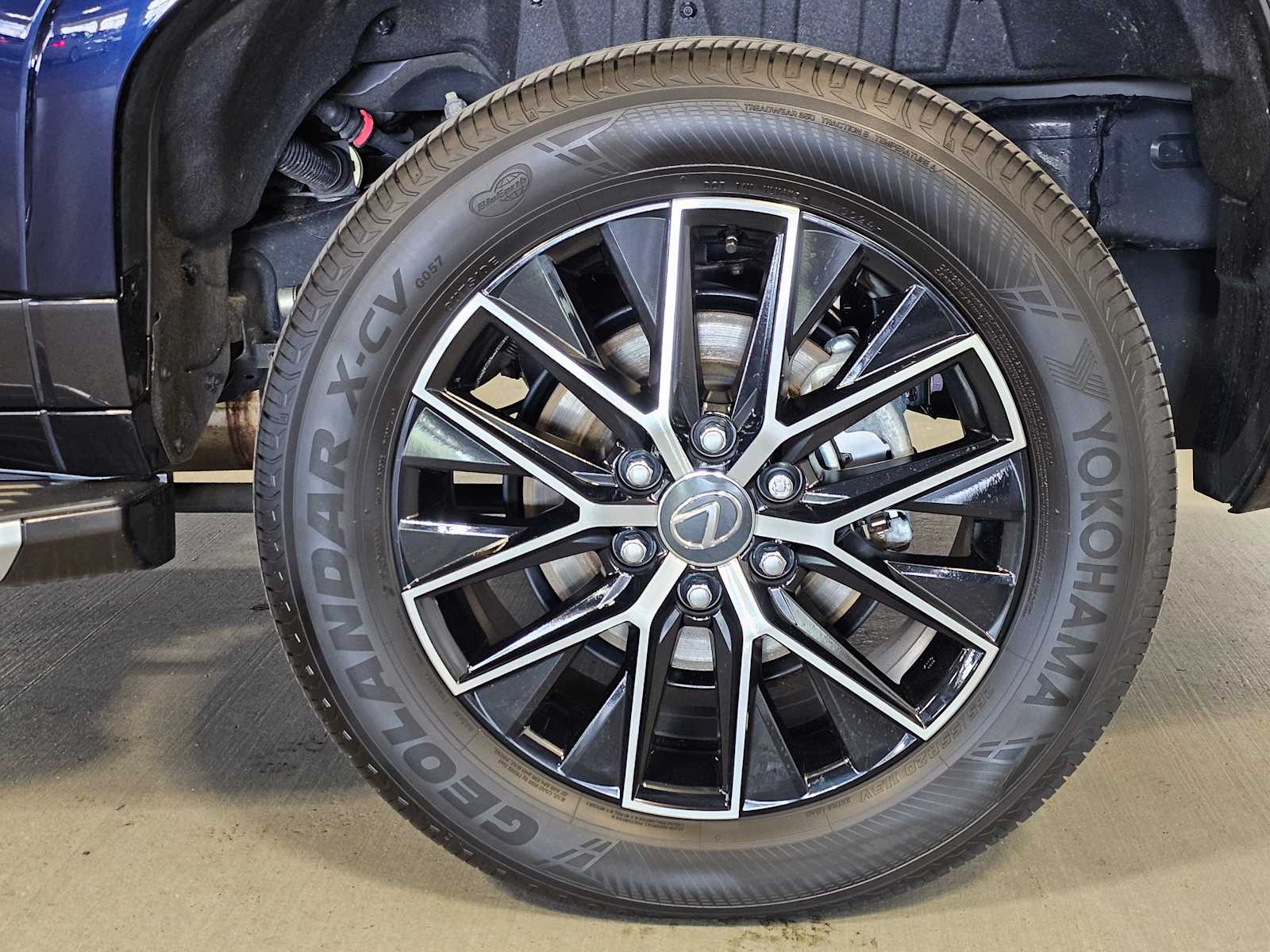 Thumbnail: 2024 Lexus GX - 8