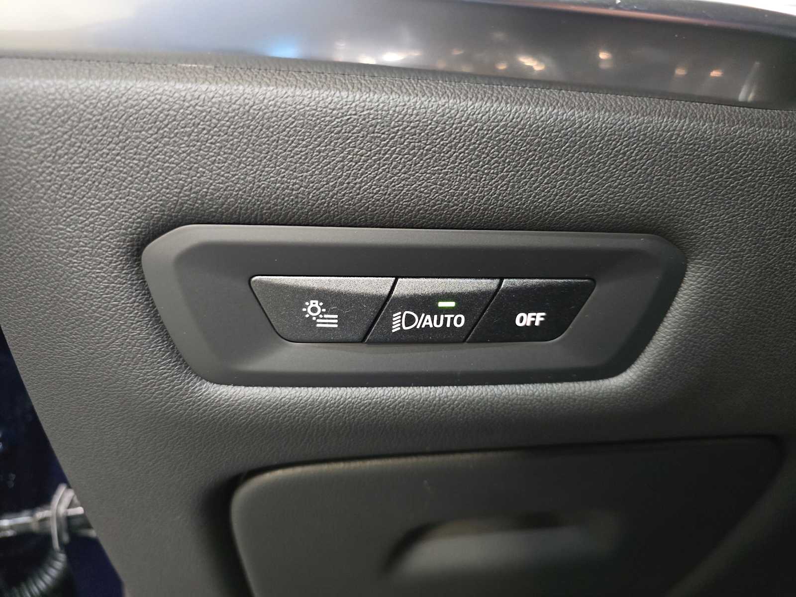 Thumbnail: 2026 BMW X5 - 19