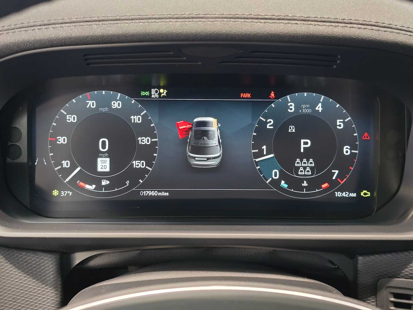 Thumbnail: 2024 Land Rover Discovery - 11