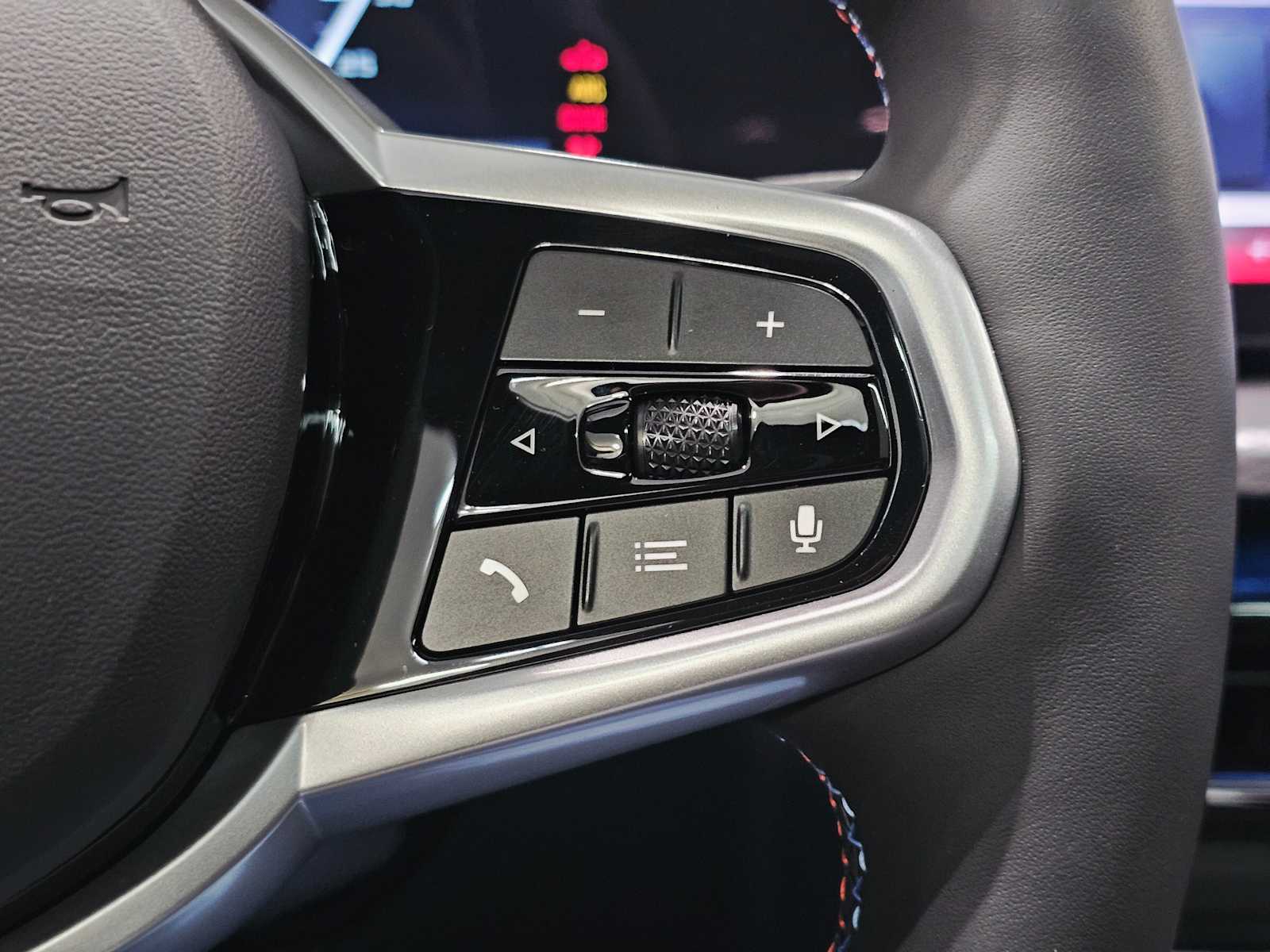 Thumbnail: 2025 BMW i4 - 12