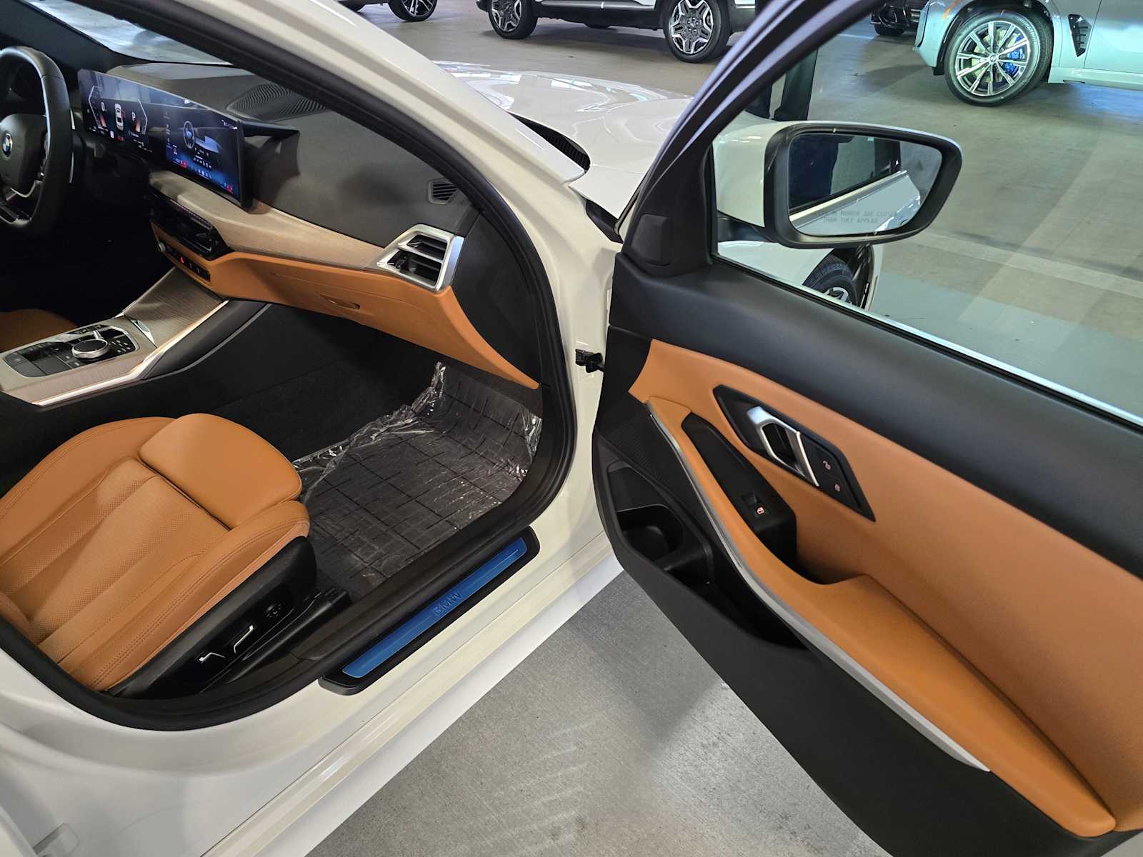 Thumbnail: 2025 BMW 3 Series - 34