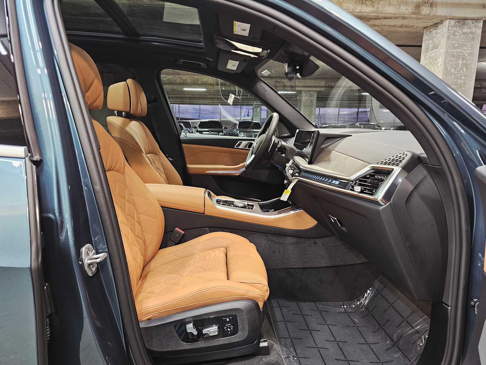 Thumbnail: 2026 BMW X5 - 26