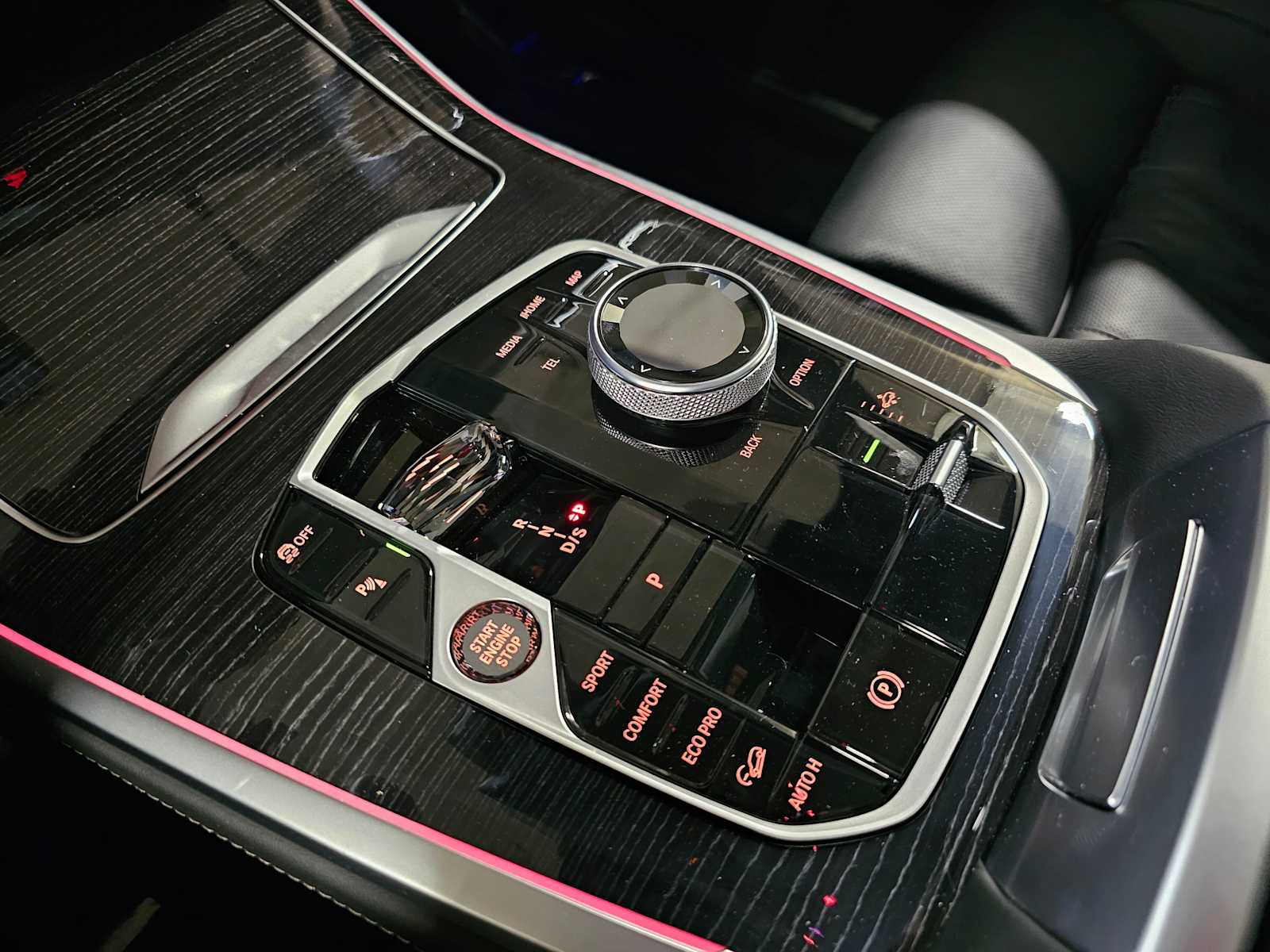 Thumbnail: 2025 BMW X7 - 21