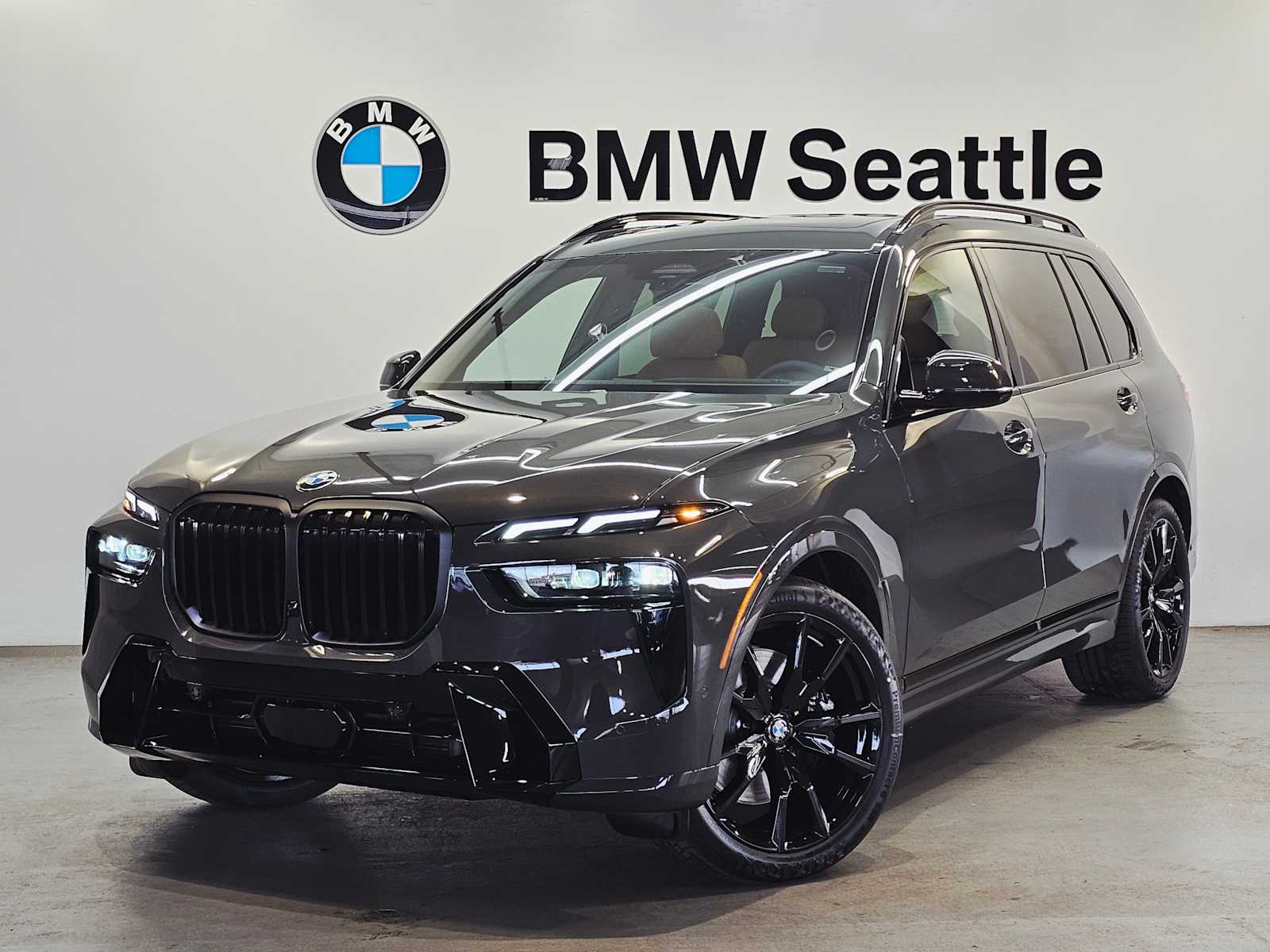 Thumbnail: 2026 BMW X7 - 1