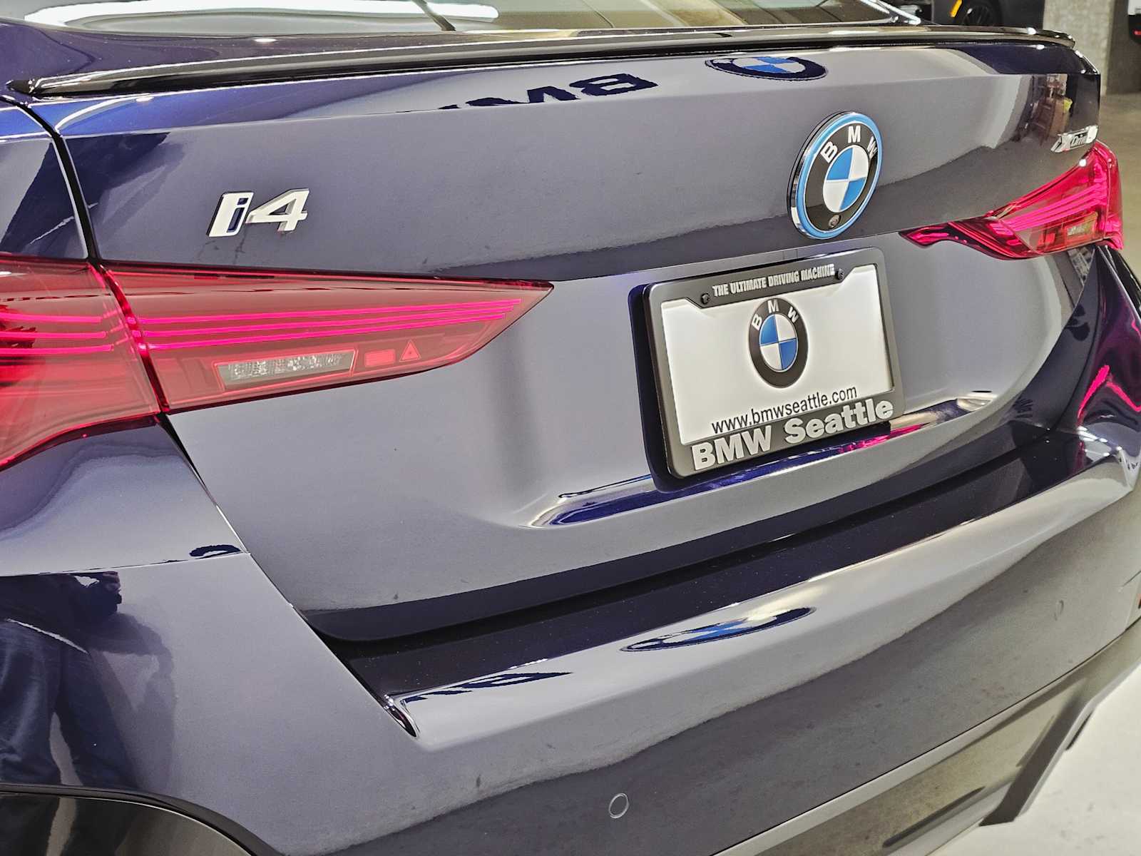 Thumbnail: 2025 BMW i4 - 7