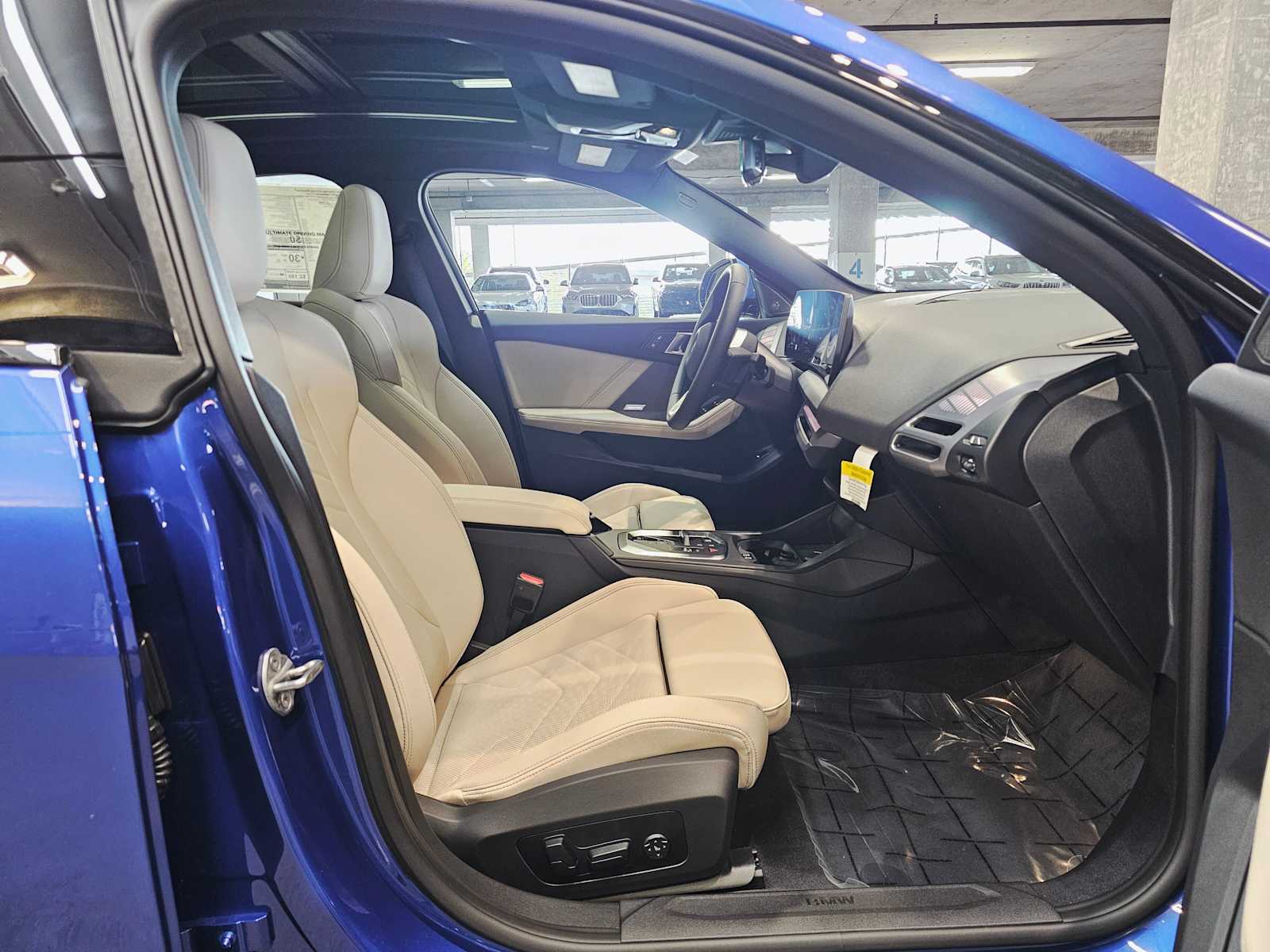 Thumbnail: 2025 BMW 2 Series - 27