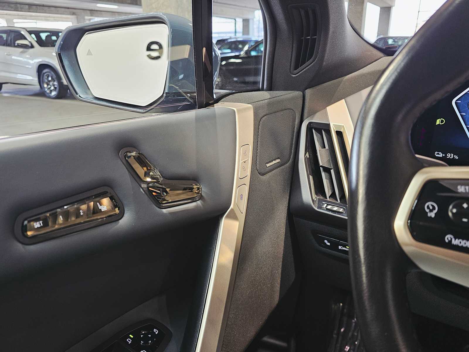 Thumbnail: 2023 BMW iX - 22