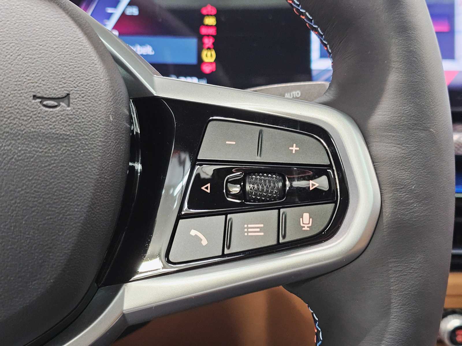 Thumbnail: 2025 BMW i4 - 12