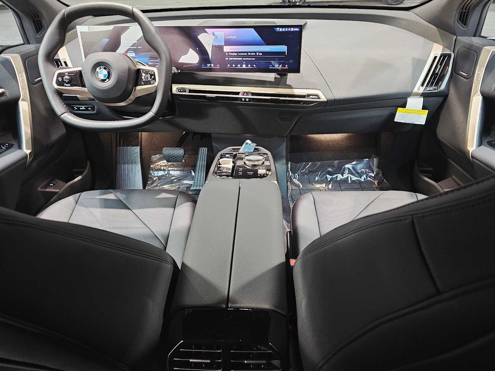 Thumbnail: 2026 BMW iX - 10