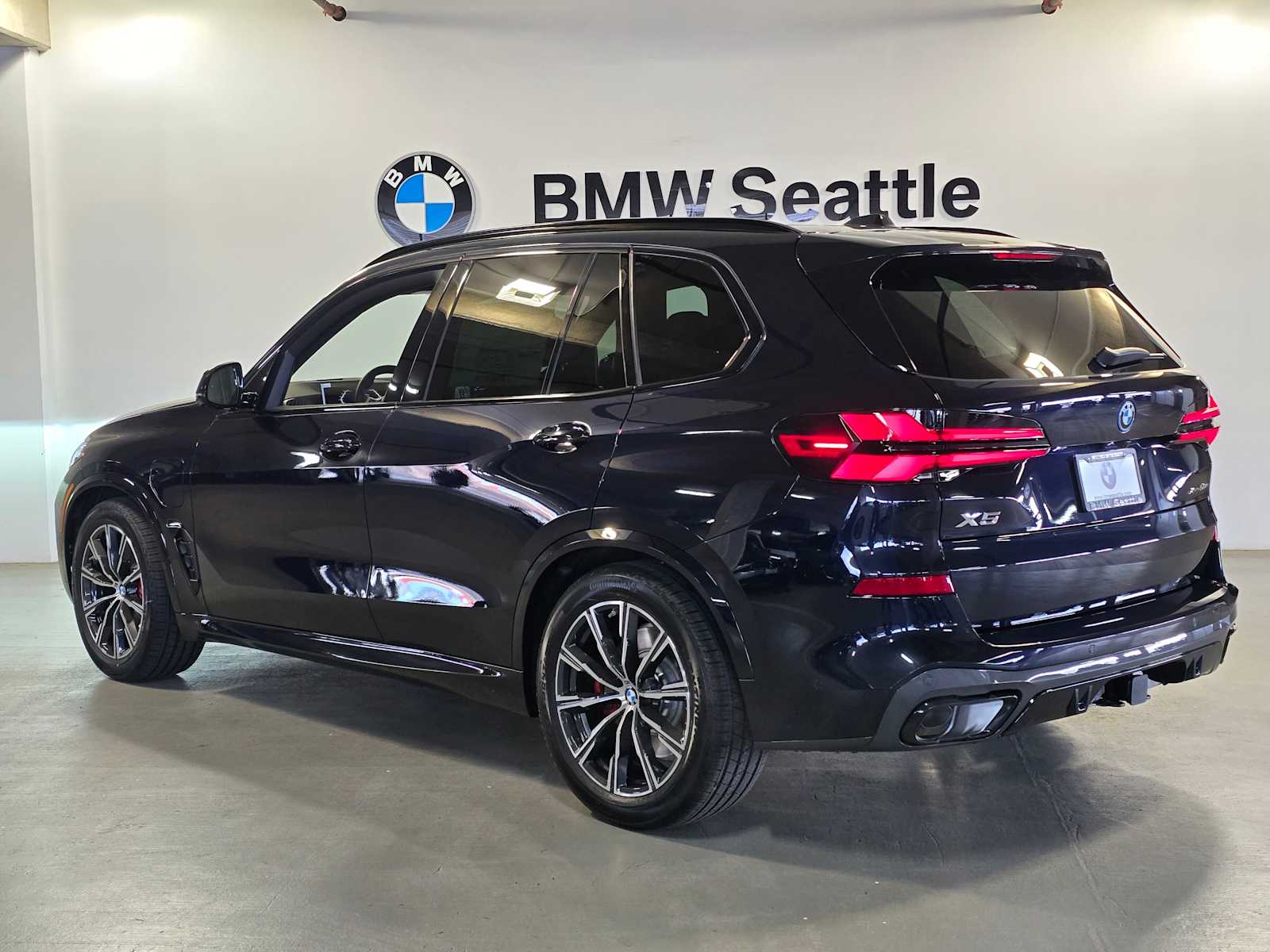Thumbnail: 2026 BMW X5 - 4