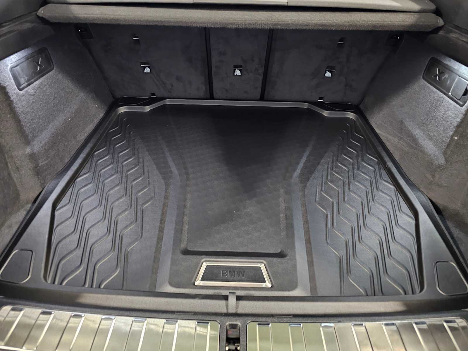 Thumbnail: 2026 BMW X6 - 42