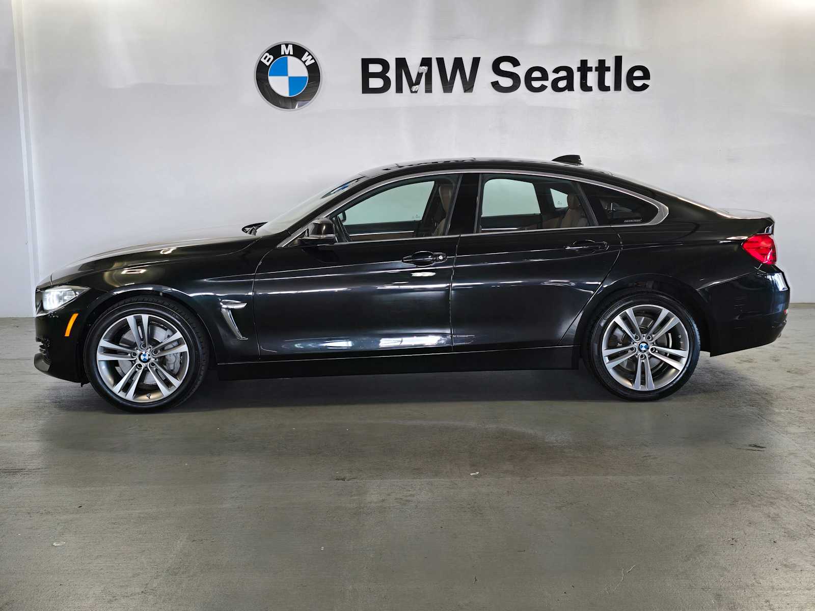 Thumbnail: 2016 BMW 4 Series - 3