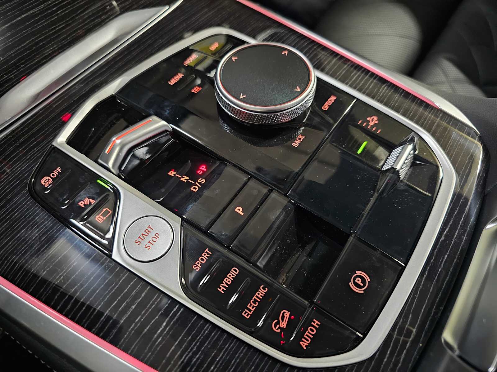 Thumbnail: 2026 BMW X5 - 21