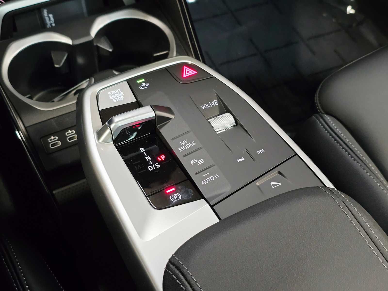 Thumbnail: 2026 BMW X1 - 16