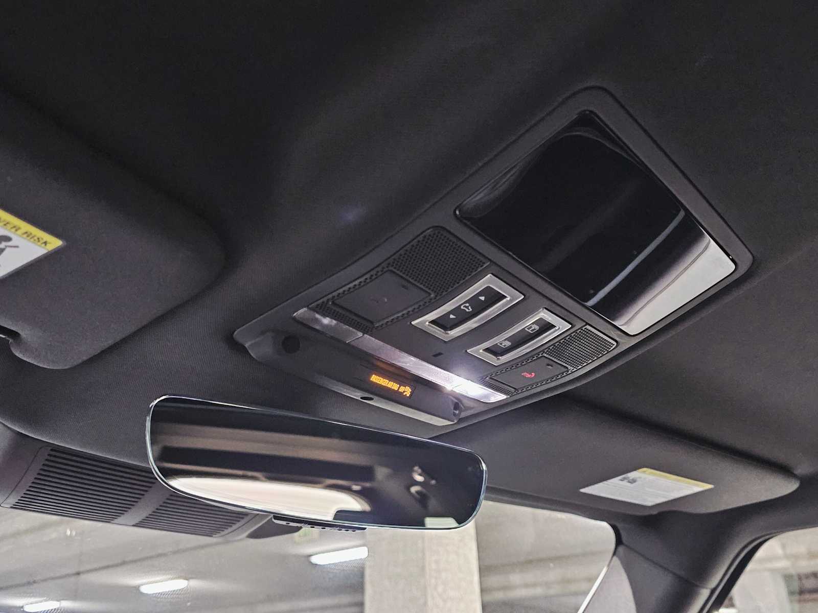 Thumbnail: 2024 Land Rover Defender - 21