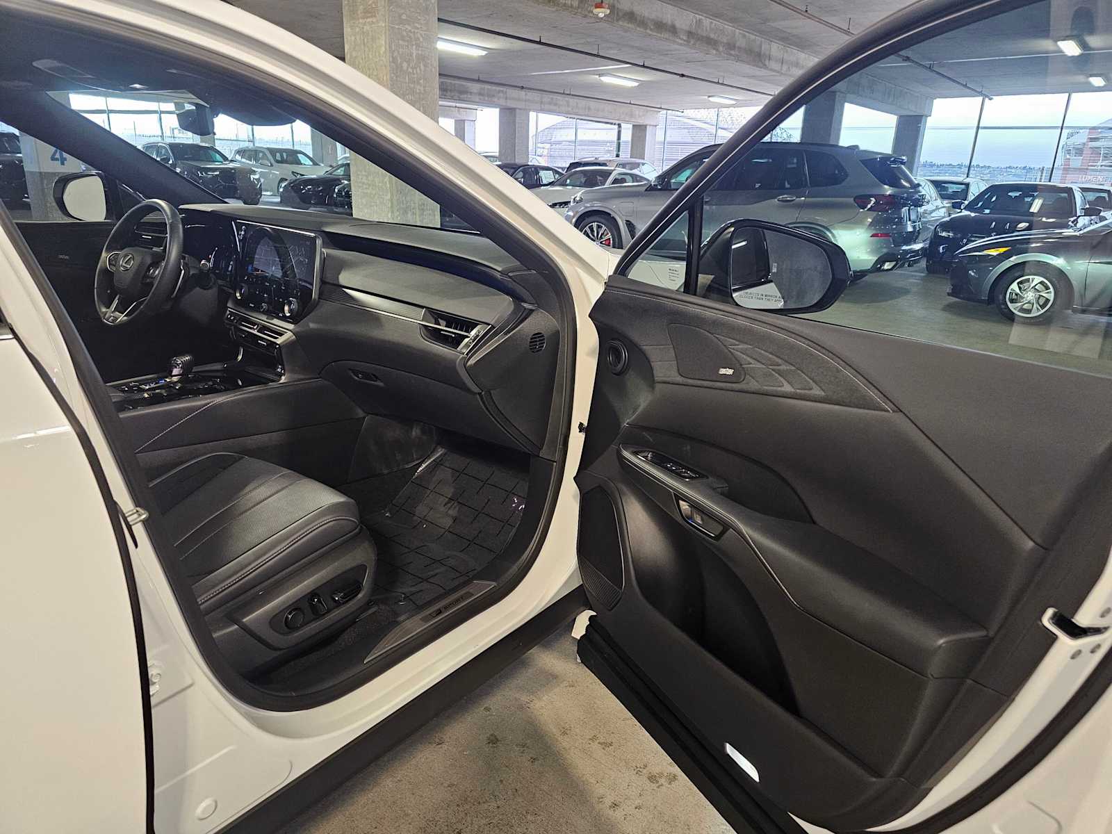 Thumbnail: 2024 Lexus RX - 37