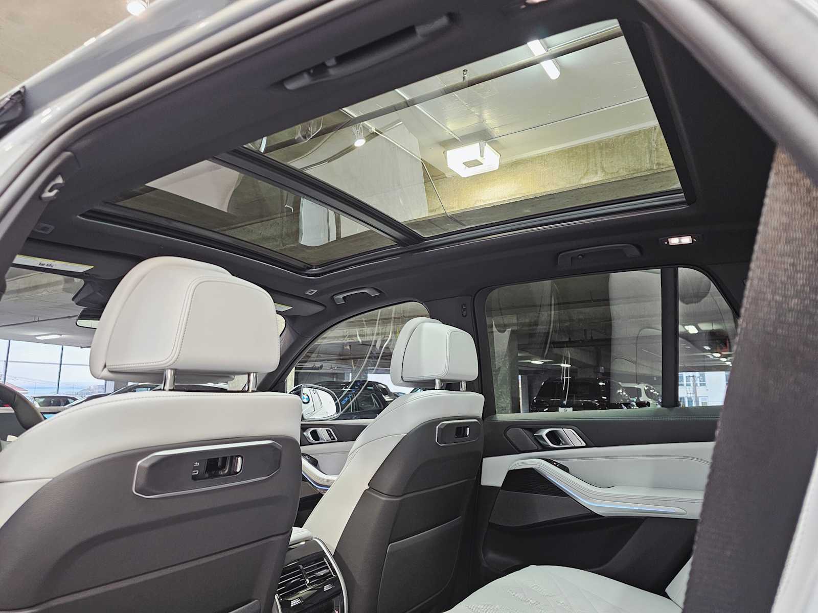 Thumbnail: 2026 BMW X5 - 26