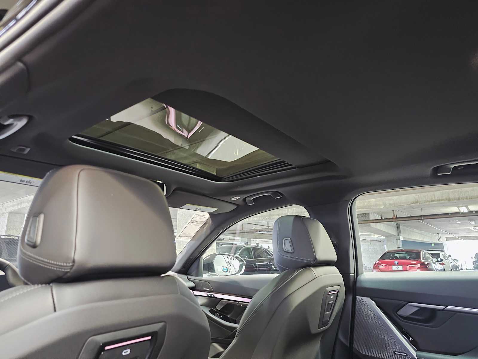 Thumbnail: 2026 BMW i5 - 26