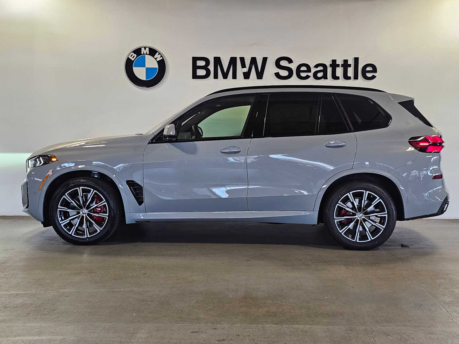 Thumbnail: 2026 BMW X5 - 3